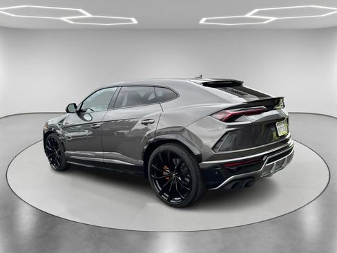 Used 2021 Lamborghini Urus image 7