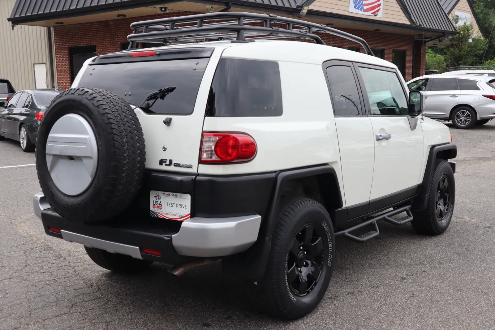Used 2010 Toyota FJ Cruiser 4WD w/ Upgrade Pkg 2 image 6