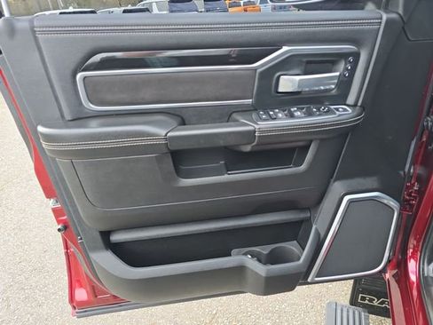 Used 2020 RAM 3500 Laramie image 28