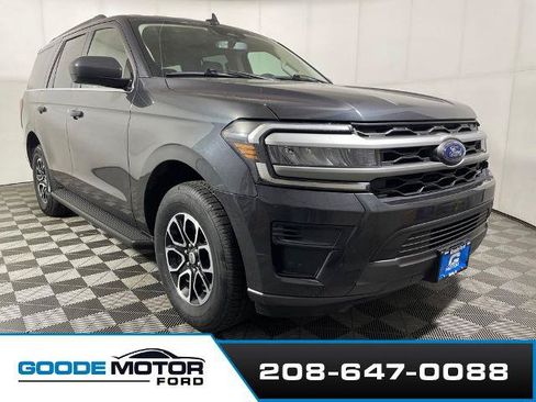 Certified 2024 Ford Expedition XLT AWD/4WD image 2
