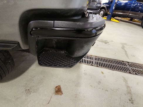 Certified 2023 Chevrolet Colorado Trail Boss AWD/4WD image 36