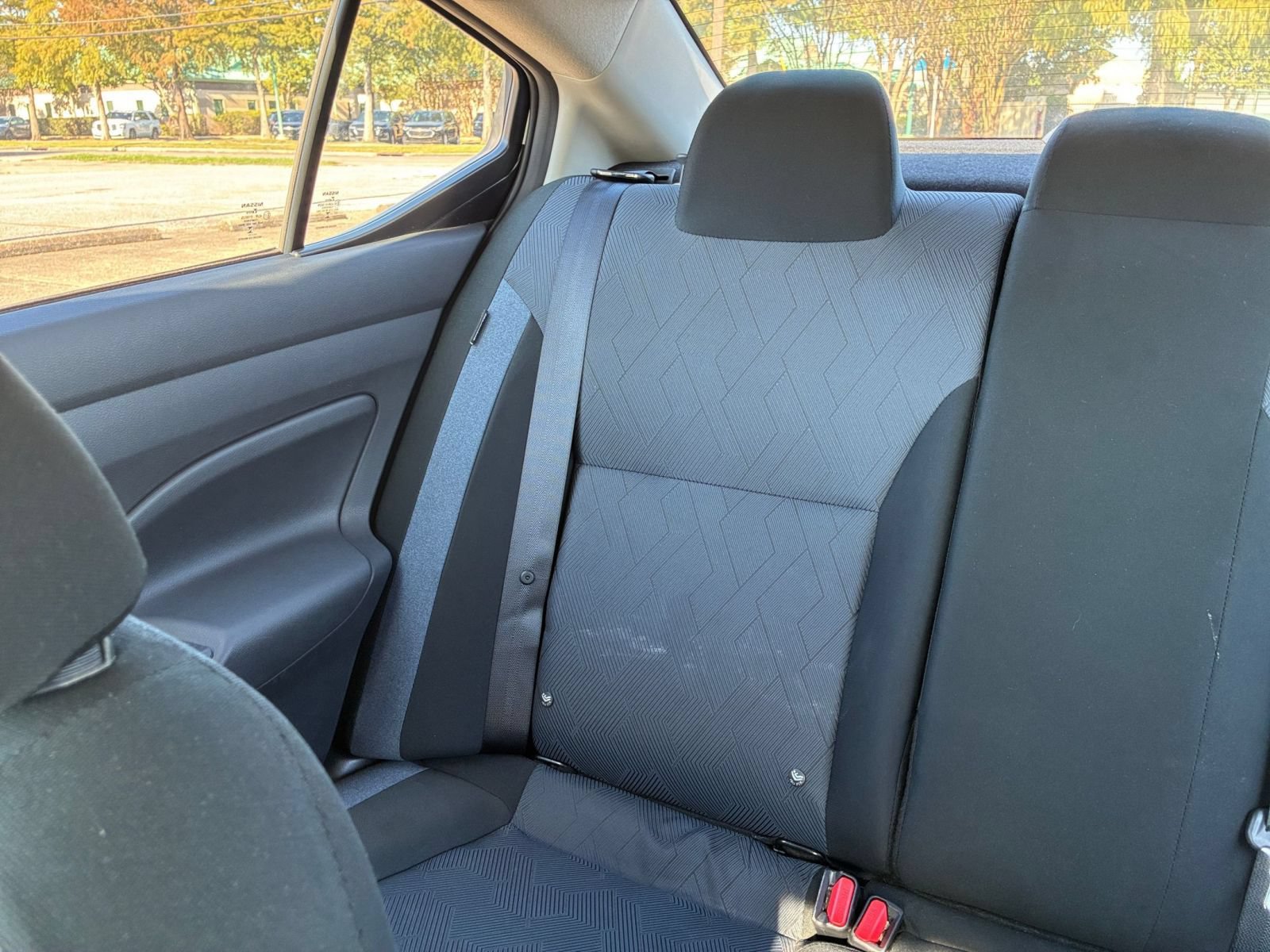 Used 2025 Nissan Versa SV FWD image 36
