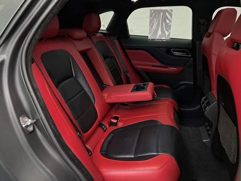 Used 2019 Jaguar F-PACE S image 35