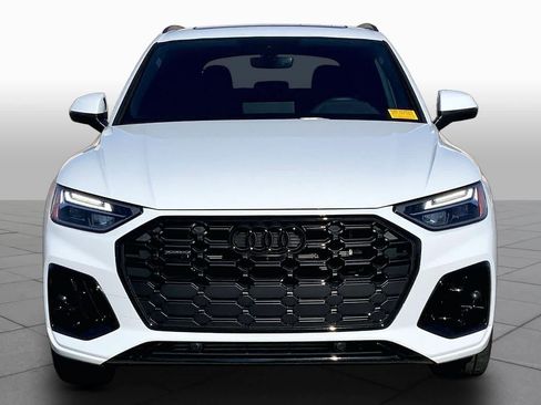 Used 2024 Audi Q5 e Premium Plus w/ Premium Plus Package AWD/4WD image 3