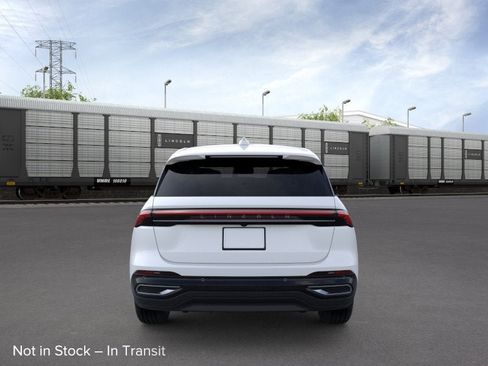 New 2026 Lincoln Nautilus Premier AWD/4WD image 5