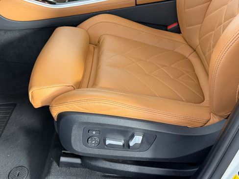 Used 2023 BMW X5 xDrive40i w/ Premium Package image 13