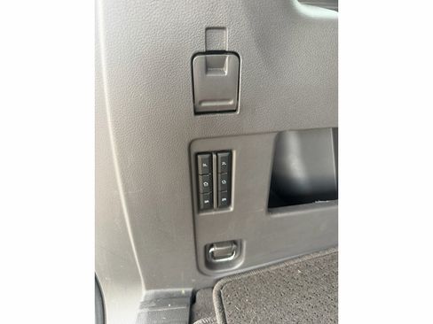 Used 2020 Ford Expedition XLT w/ Equipment Group 202A RWD image 11