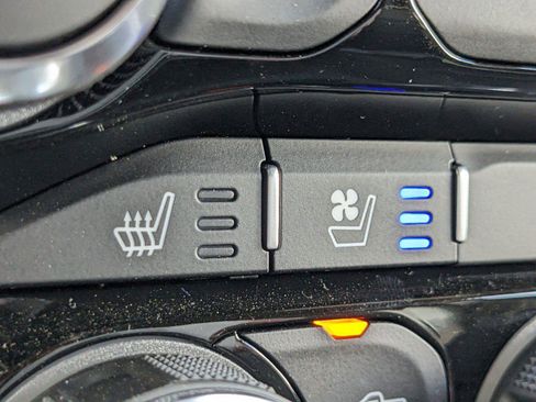 New 2024 RAM 3500 Limited image 21