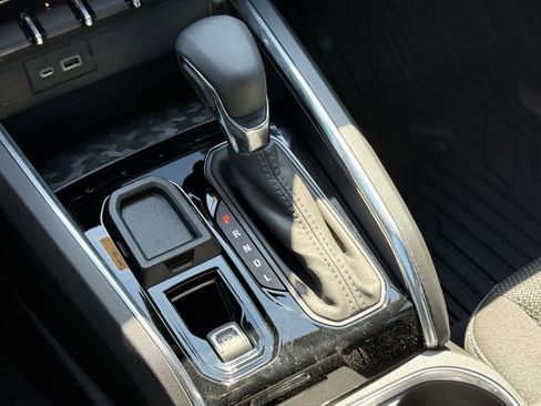 New 2026 GMC Canyon Elevation w/ Convenience Package image 15