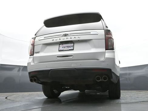 Used 2022 Chevrolet Suburban High Country w/ LPO, Illumination Package AWD/4WD image 46