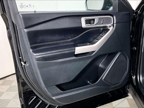 Used 2023 Ford Explorer XLT w/ Equipment Group 202A image 23
