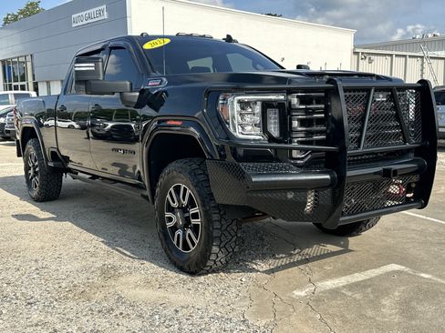 Certified 2022 GMC Sierra 2500 AT4 AWD/4WD image 3