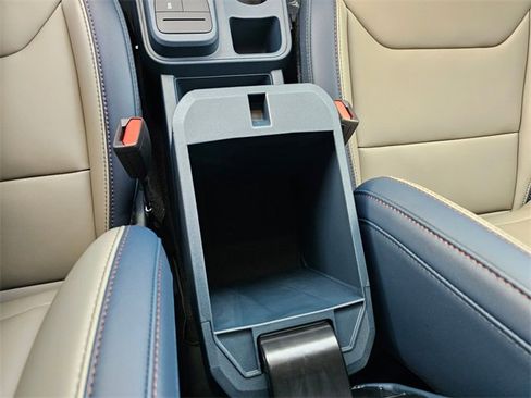 New 2025 Ford Maverick Lariat w/ 4K Tow Package image 25