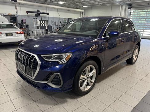 Used 2022 Audi Q3 2.0T Premium Plus AWD/4WD image 8