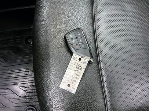 Used 2023 GMC Yukon XL Denali w/ Denali Reserve Package AWD/4WD image 37