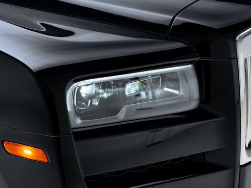 Used 2023 Rolls-Royce Cullinan w/ Cullinan Package AWD/4WD image 11