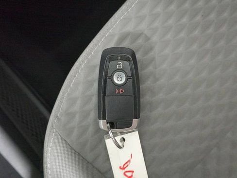 Certified 2020 Ford Escape SE Sport image 31