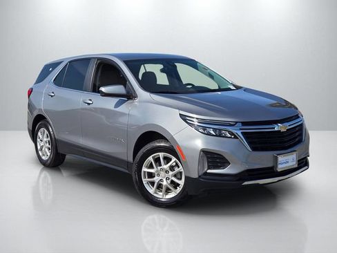Used 2024 Chevrolet Equinox LT FWD image 1