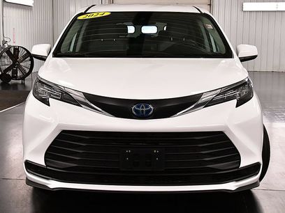 Used 2024 Toyota Sienna LE