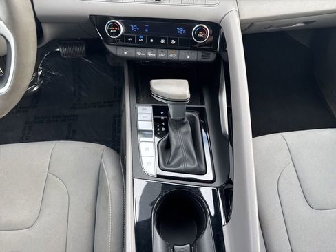 Used 2023 Hyundai Elantra SEL w/ Convenience Package image 29