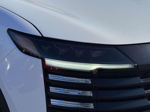 Used 2025 Nissan Kicks SV image 10