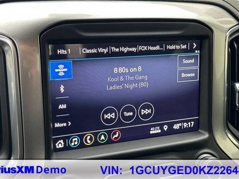 Used 2019 Chevrolet Silverado 1500 LTZ w/ LTZ Premium Package image 29