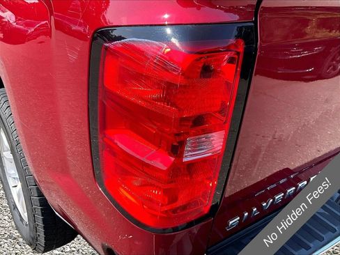 Used 2018 Chevrolet Silverado 1500 LT w/ All Star Edition AWD/4WD image 26