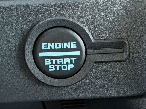 New 2025 Ford Bronco Outer Banks image 32