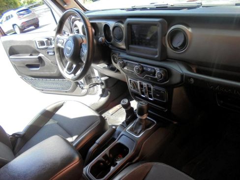 Used 2020 Jeep Wrangler Unlimited Sport image 8