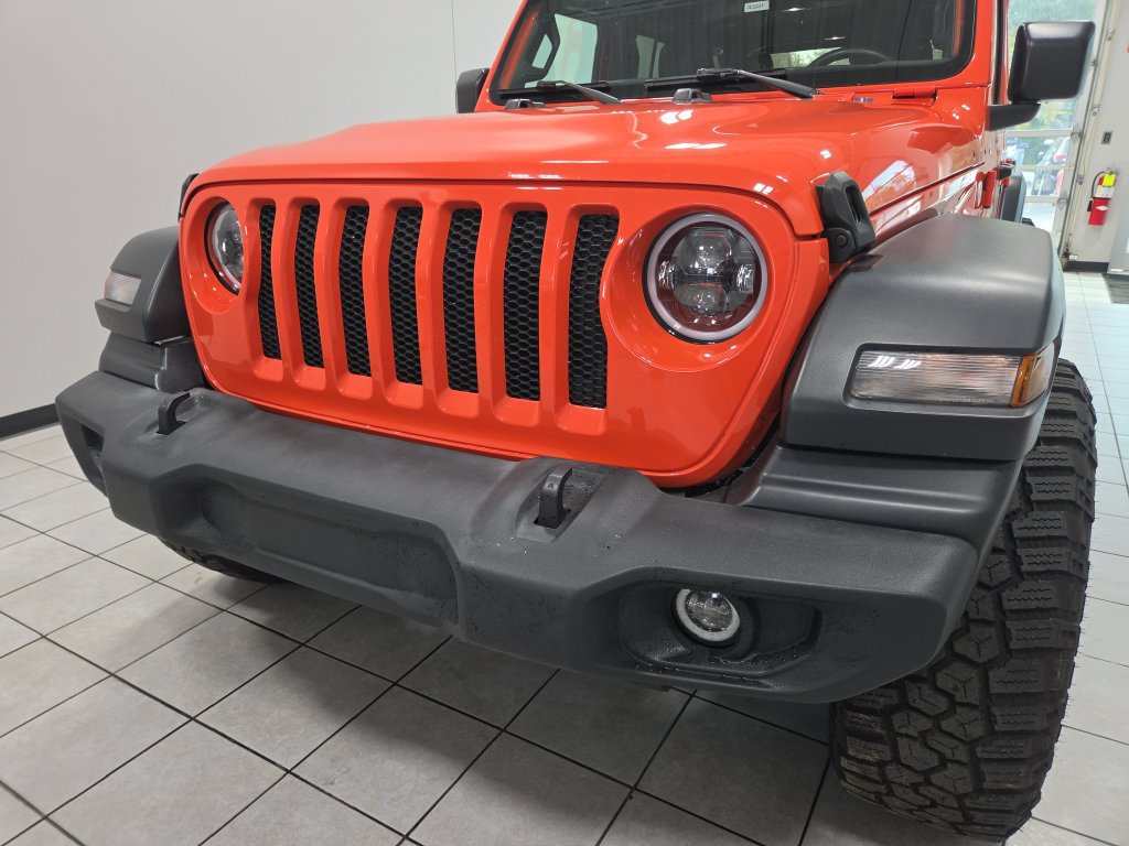Used 2018 Jeep Wrangler Unlimited Sport S AWD/4WD image 17