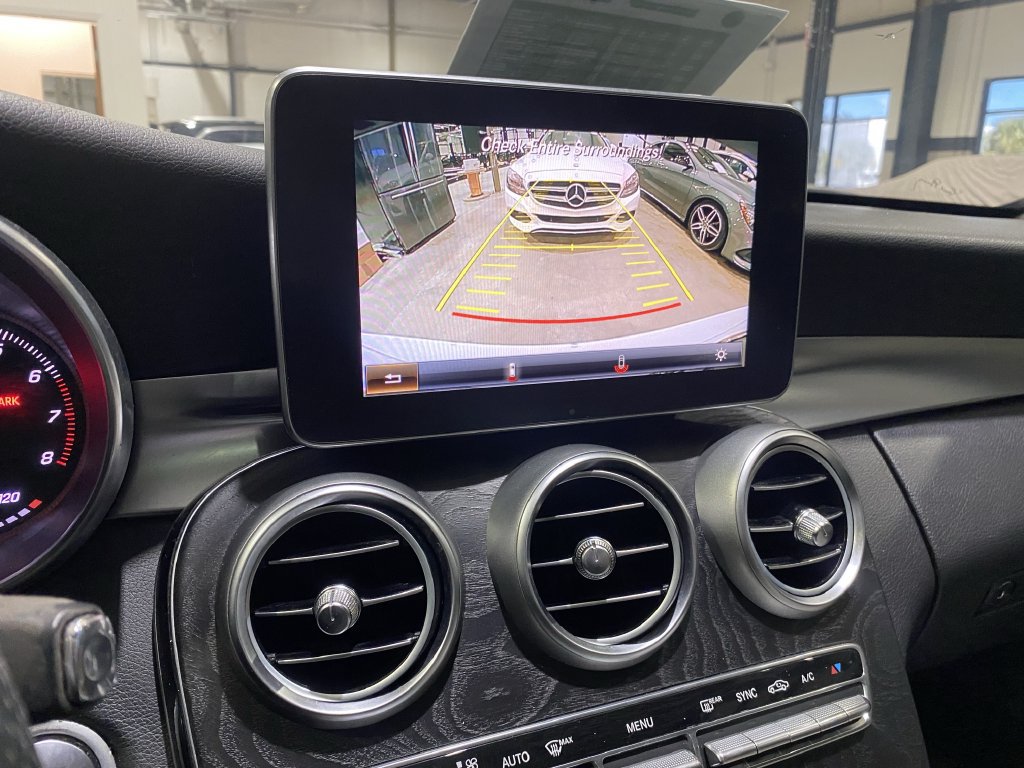 Used 2015 Mercedes-Benz C 300 4MATIC Sedan image 6
