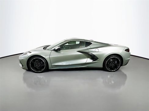 Used 2023 Chevrolet Corvette Stingray Preferred Cpe w/ 2LT image 5