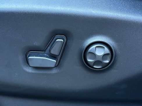 New 2026 Chrysler Pacifica Select image 10