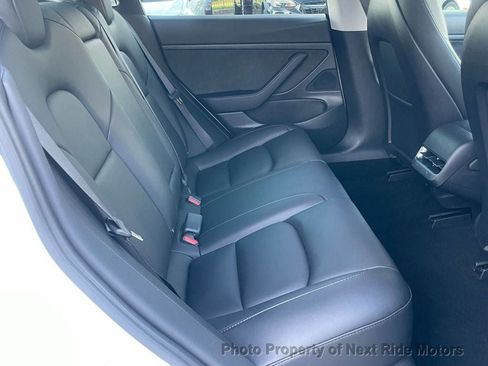 Used 2020 Tesla Model 3 Standard Range Plus RWD image 12