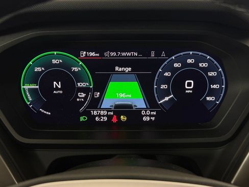 Used 2023 Audi Q4 e-tron Premium Plus w/ Premium Plus image 20