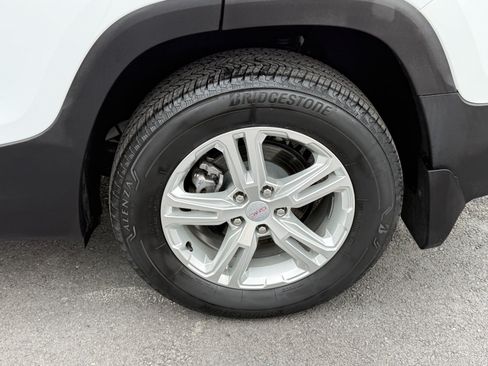 Used 2024 GMC Terrain SLE w/ Driver Convenience Package AWD/4WD image 10