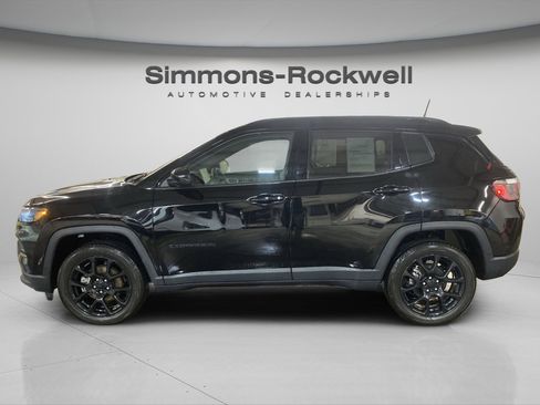 Used 2022 Jeep Compass Altitude w/ Convenience Group image 8
