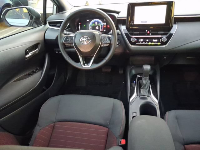Used 2026 Toyota Corolla SE FWD image 8