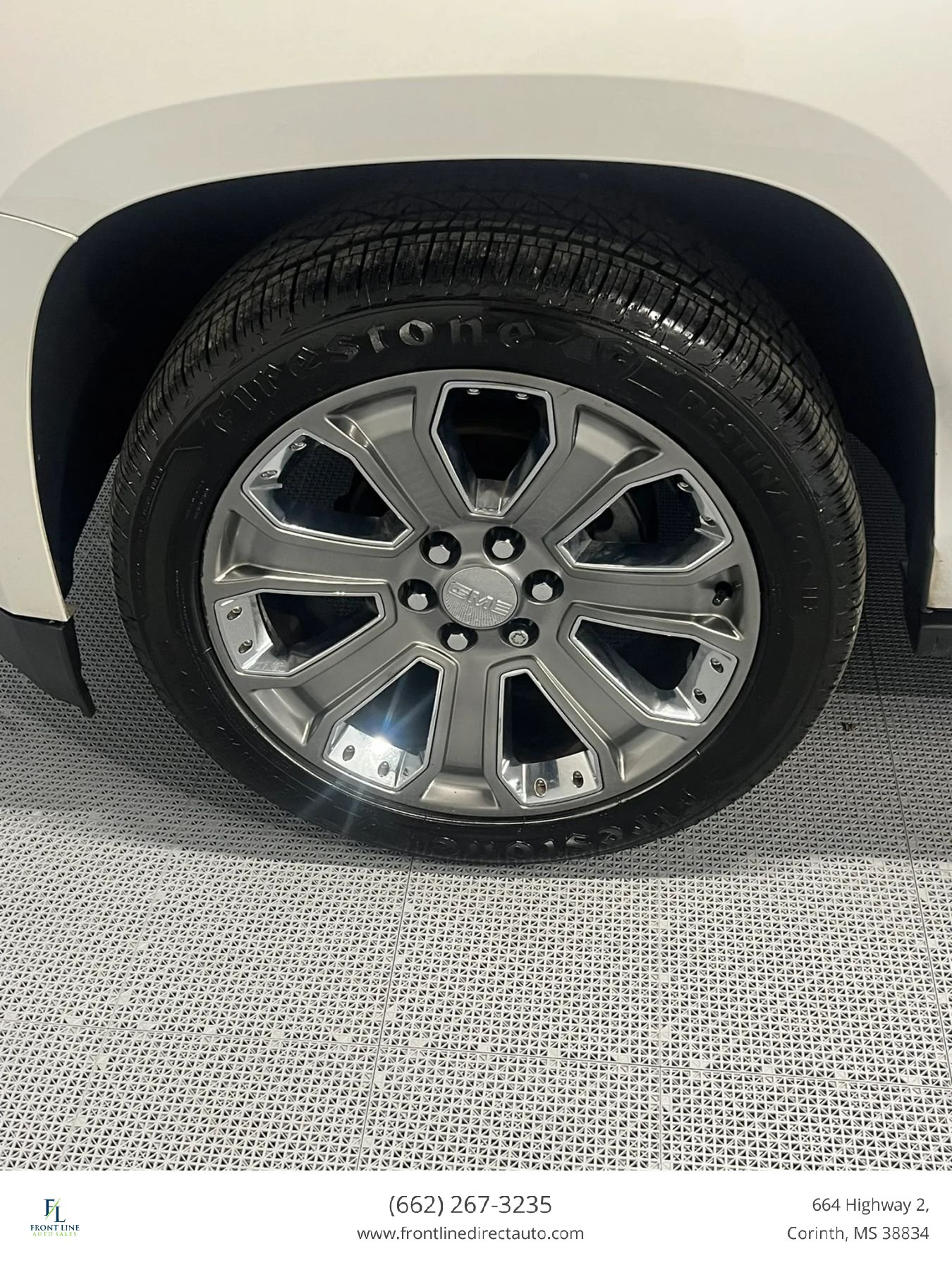 Used 2017 GMC Yukon Denali AWD/4WD image 25