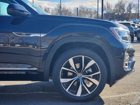 New 2026 Volkswagen Atlas SEL Premium R-Line AWD/4WD image 8