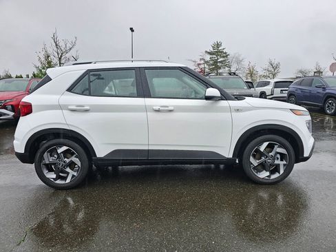 New 2026 Hyundai Venue SEL image 8