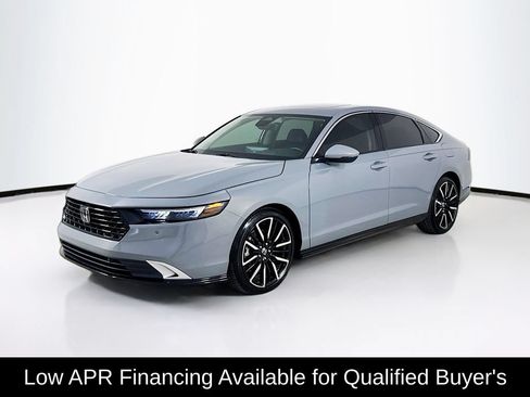 Certified 2025 Honda Accord Touring image 3