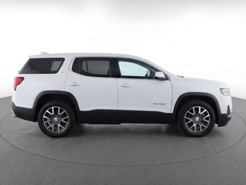Used 2023 GMC Acadia SLT FWD image 11