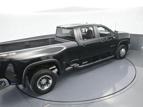 Used 2024 Chevrolet Silverado 3500 LT image 56