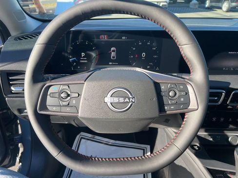New 2026 Nissan Sentra SR w/ SR Premium Package FWD image 52