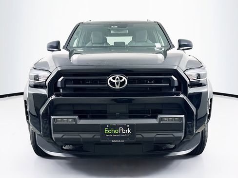Used 2025 Toyota 4Runner SR5 image 2