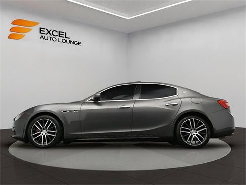 Used 2017 Maserati Ghibli image 32