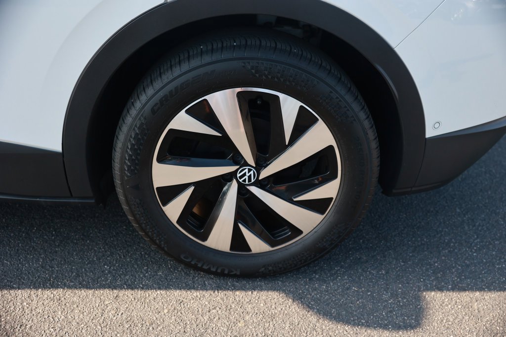 Used 2023 Volkswagen ID.4 Pro RWD image 12