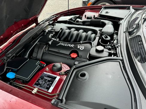 Used 1998 Jaguar XK8 Convertible image 15