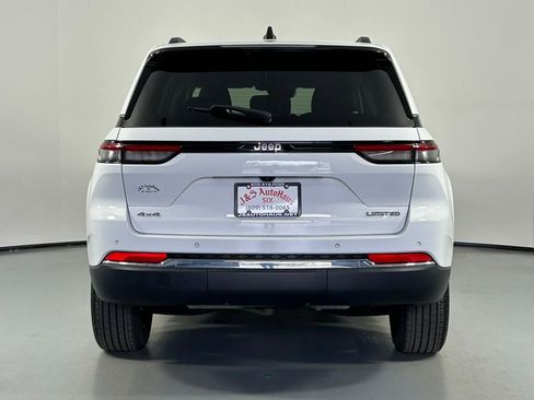 Used 2023 Jeep Grand Cherokee Limited image 6